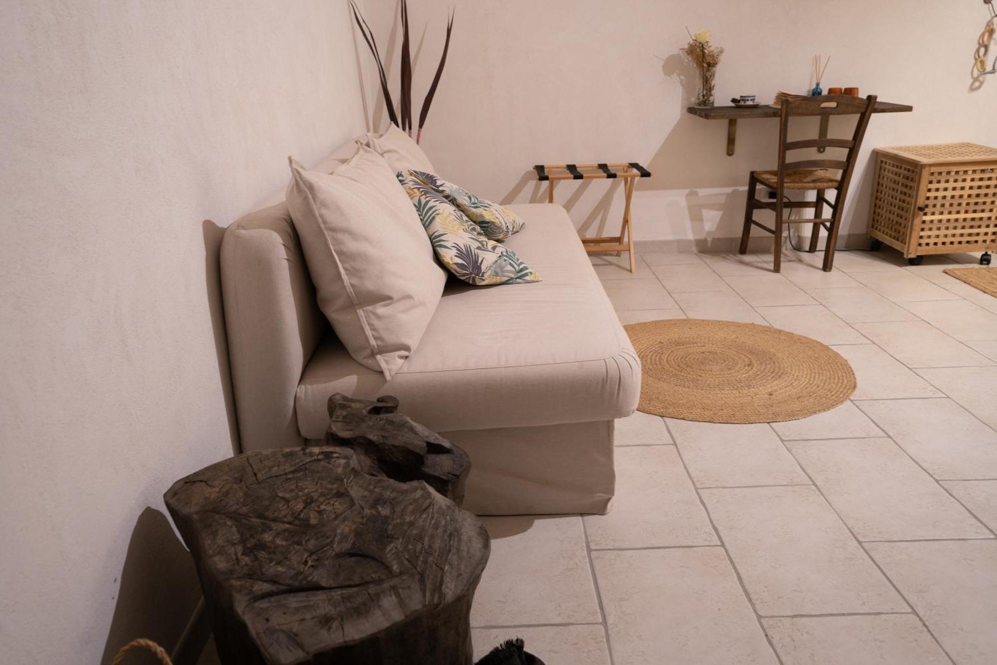 بروسيدا B&B Villa Rosalia الغرفة الصورة
